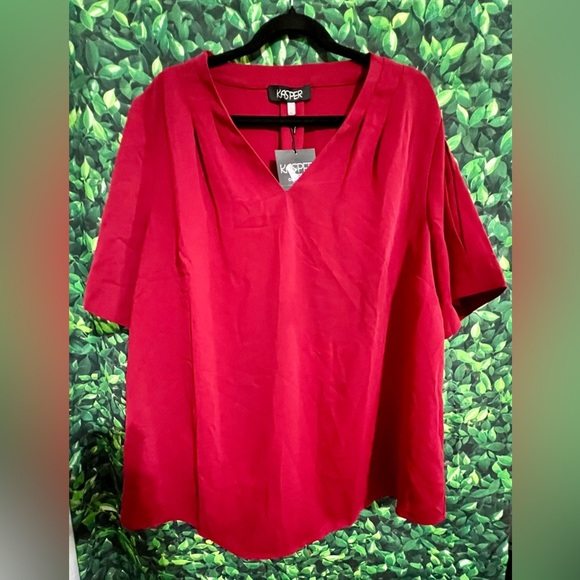 NWT Kasper Women's Vneck Pleated Blouse - Crimson 2X - Picture 2 of 8